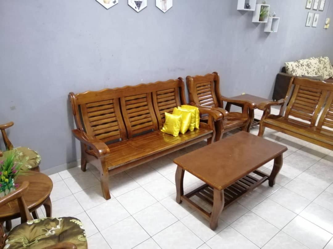 Homestay Perpaduan, Taman Bercham Raya Ulu Kinta Ipoh Perak Kampong Batu Lapan  Eksteriør bilde